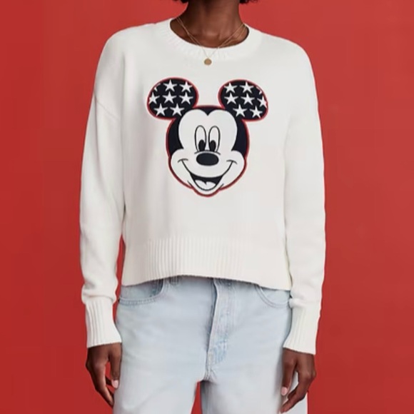 Old Navy x Disney© Mickey Mouse Graphic Sweater - Picture 5 of 7